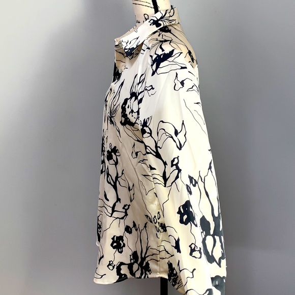 Rachel Zoe Silk Feel Floral Button Up Shirt - Picture 2 of 9